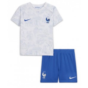 Frankrike kläder Barn VM 2022 Bortatröja Kortärmad (+ korta byxor)